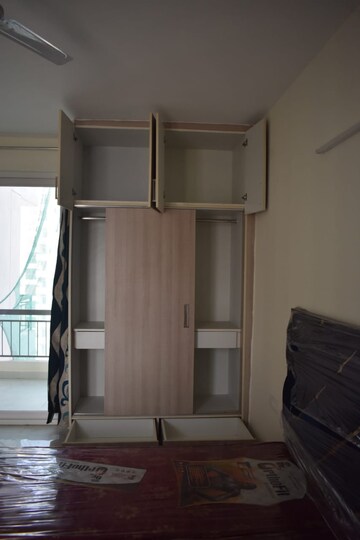 Furnished Amenities in 3 BHK Apartment at Altura Apartments, Ghazipur – for Rent