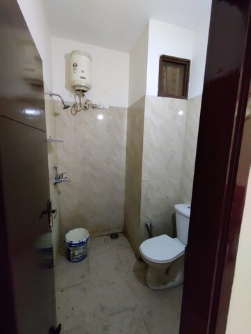 Bathroom in 3 BHK Apartment at Dera Bassi – for Rent