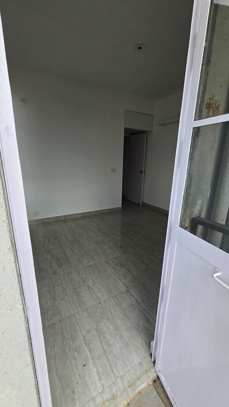 Balcony, signature-global-solera-2 2 Bedroom 489 Sq.Ft. Apartment In Sector 107 Gurgaon 7918869