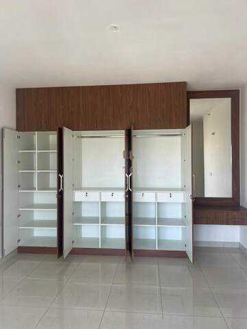 Room in 3 BHK Apartment at Prestige Elysian, Bannerghatta Road – for Rent
