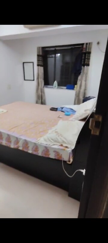 Bedroom in 1 BHK Apartment at Siddharth Enclave Mumbai, Lower Parel – for Rent