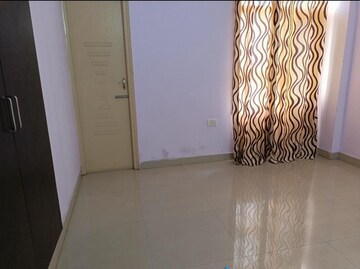 Room in 3 BHK Apartment at Dera Bassi – for Rent