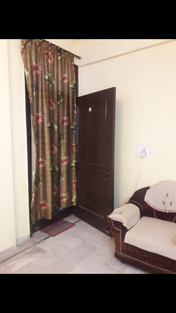Bedroom in 3 BHK Apartment at Dera Bassi – for Rent