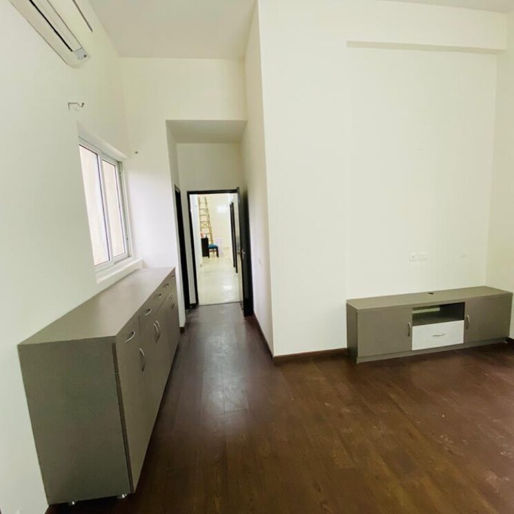 Room, paras-irene 3 Bedroom 1830 Sq.Ft. Apartment In Sector 70a Gurgaon 7918993