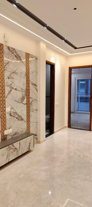 Room in 2 BHK Builder Floor at Janakpuri – for Sale