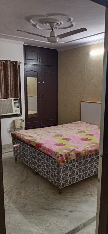 Bedroom in 1 BHK Builder Floor at Ansal Sushant Lok I, Sector 43 – for Rent