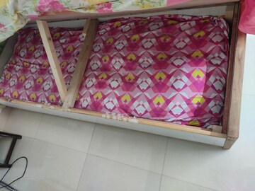 Balcony in 1 BHK Builder Floor at Ansal Sushant Lok I, Sector 43 – for Rent
