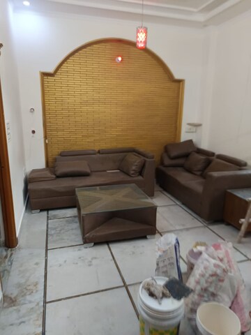 Master Bedroom in 2.5 BHK Builder Floor at Rohini Sector 7 – for Rent