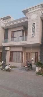 3 BHK + Pooja Room 125 Sq.Yd. Villa in Patiala Road