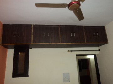 Furnished Amenities in 1 RK Villa at RWA Apartments Sector 27, Sector 27 – for Rent