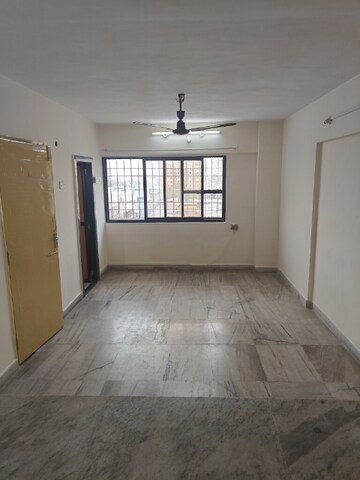 Room in 2 BHK Apartment at Balaji Darshan CHS, Nerul – for Rent