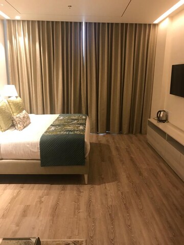 Room in 3 BHK Apartment at Capital Residency 360, Sector 70a – for Sale