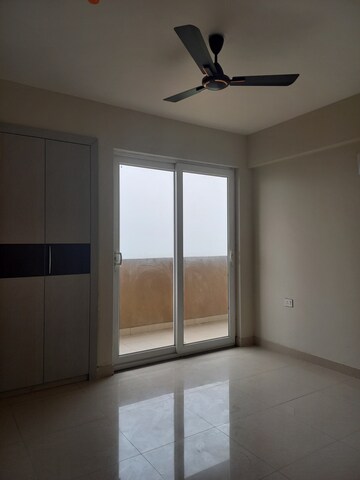 3 BHK Apartment For Rent in Tata Eureka Park, Sector 150