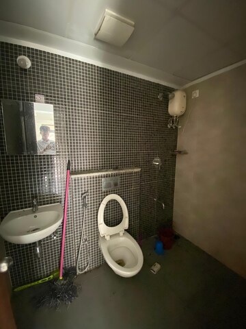 Bathroom in 1.5 BHK Apartment at Lodha Palava Fontana C To H, Dombivli East – for Rent