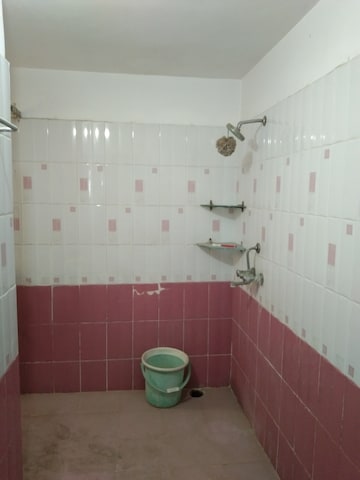 Bathroom in 2 BHK Apartment at Alkapuri – for Rent
