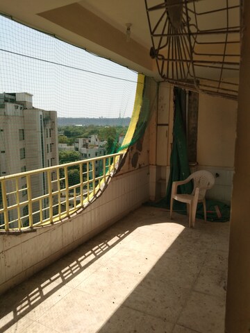 Balcony in 2 BHK Apartment at Alkapuri – for Rent