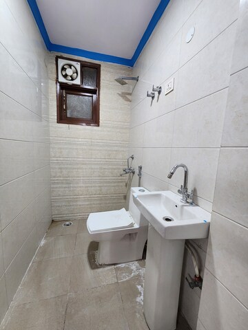 Attached Bathroom in 2 BHK Apartment at Chhajjupur – for Rent