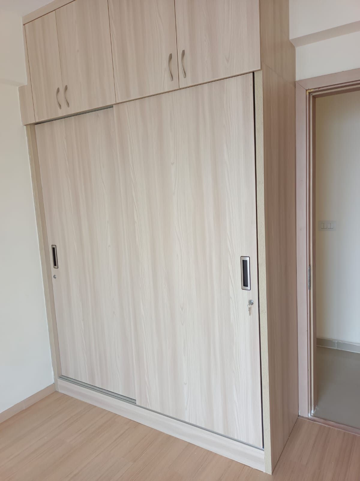 3 BHK + Pooja Room,Servant Room Apartment For Sale in Express Green m1