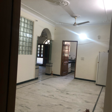 Room in 3.5 BHK Villa at Sector 21 – for Rent
