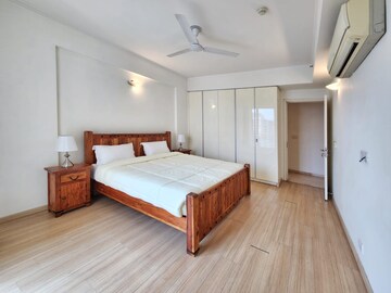 Bedroom in 2 BHK Apartment at Unitech Palms, South City 1 – for Rent