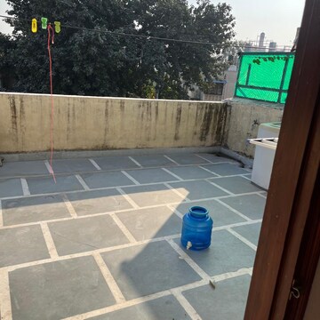 Balcony in 1 RK Builder Floor at Lajpat Nagar ii – for Rent
