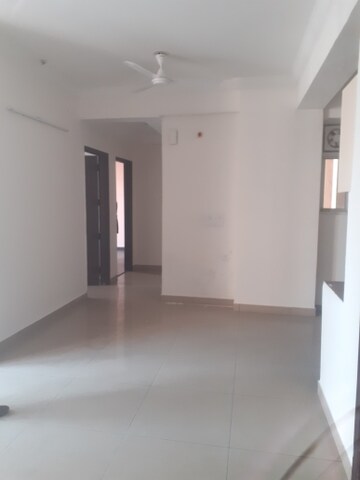 Room in 2.5 BHK Apartment at Exotica Dreamville, Sector 16c Greater Noida – for Rent