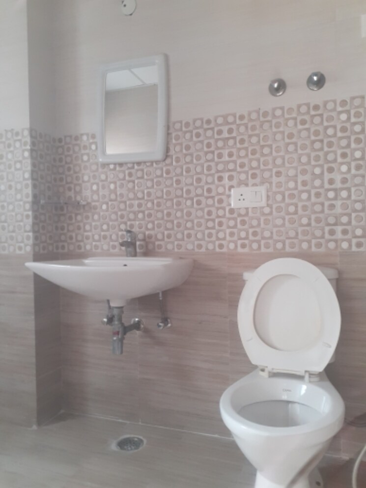 Bathroom, exotica-dreamville 2.5 Bedroom 1235 Sq.Ft. Apartment In Sector 16c Greater Noida Greater Noida 7919747