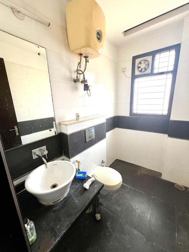 Master Bedroom, ardee-city 3 Bedroom 300 Sq.Yd. Builder Floor In Sector 52 Gurgaon 7919757