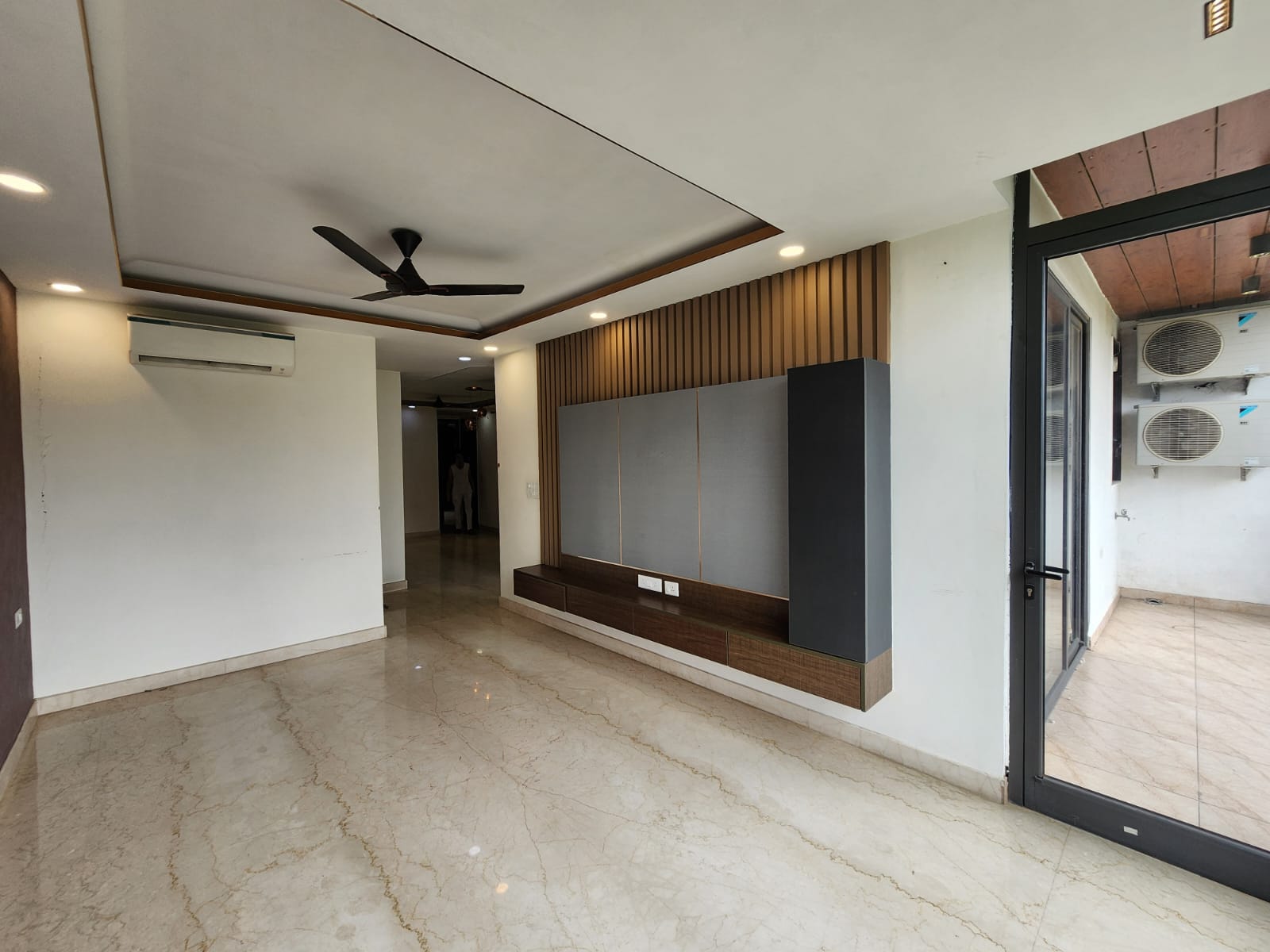 4 BHK + Servant Room Apartment For Sale in Adani Samsara