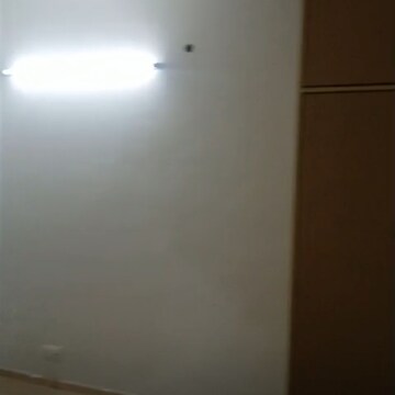 Room in 3 BHK Apartment at DLF New Town Heights Town Houses, Sector 86 – for Sale