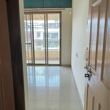 Room in 2 BHK Apartment at Shree Raj Tower, Sector 20 Kharghar – for Rent