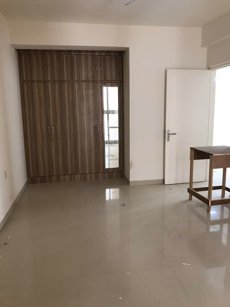 Room, tulip-violet 3 Bedroom 1578 Sq.Ft. Apartment In Sector 69 Gurgaon 7919951