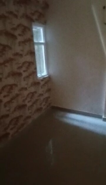 Room in 2.5 BHK Apartment at VIctoryone Amara, Sector 16 Greater Noida – for Sale