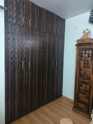 Furnished Amenities in 3 BHK Apartment at Ambience Creacions, Sector 22 – for Rent