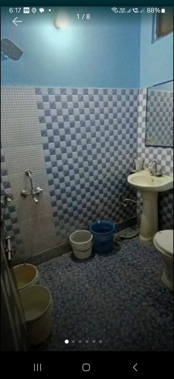 Bathroom in 2 BHK Apartment at Shahdara – for Rent