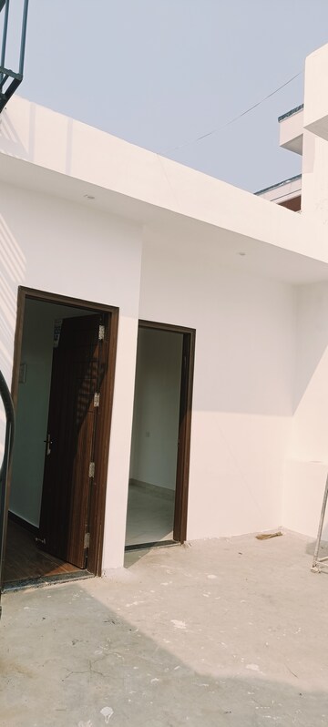 Furnished Amenities in 2 BHK Villa at Sushant Golf City – for Sale