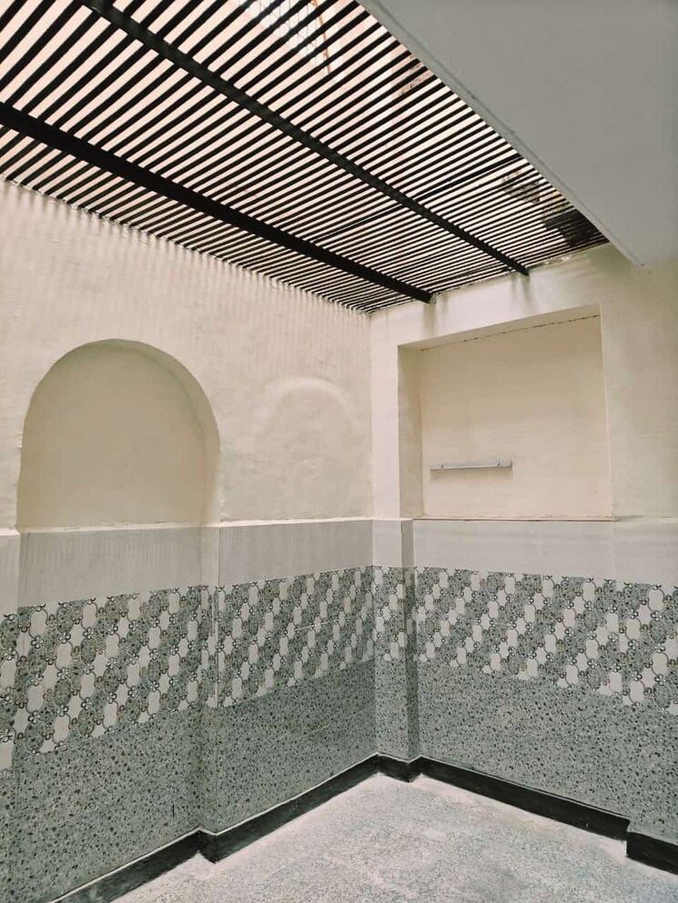 Bathroom, shalimar-apartments-shalimar-garden 3 Bedroom 1200 Sq.Ft. Builder Floor In Shalimar Garden Ghaziabad 7920326