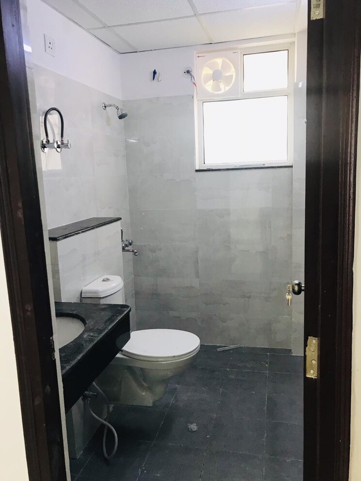Bathroom, kamta 2 Bedroom 1240 Sq.Ft. Apartment In Kamta Lucknow 7920330
