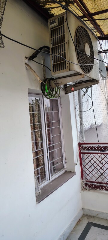 2 BHK Apartment – Exterior View View at Dilshad Garden - for Rent