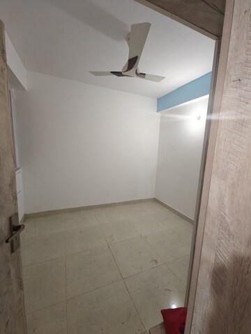 Room in 3 BHK Builder Floor at Sector 28 – for Rent