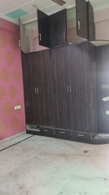Room in 1.5 BHK Apartment at ABCZ East Avenue, Sector 73 – for Rent