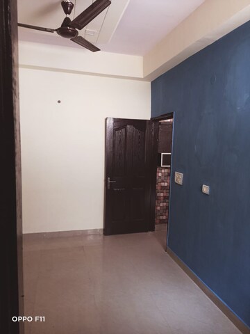 Room in 1.5 BHK Apartment at ABCZ East Avenue, Sector 73 – for Rent