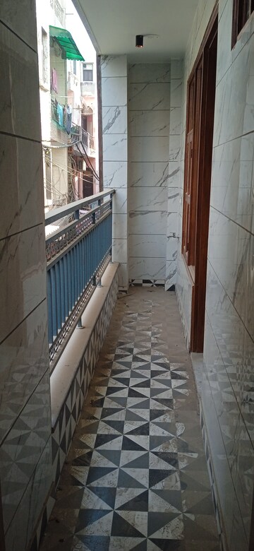 Balcony in 3 BHK Builder Floor at Mahavir Enclave – for Sale