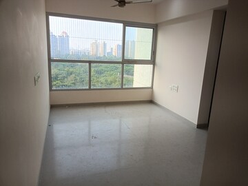 Room in 2 BHK Apartment at Piramal Vaikunth, Balkum Pada – for Sale