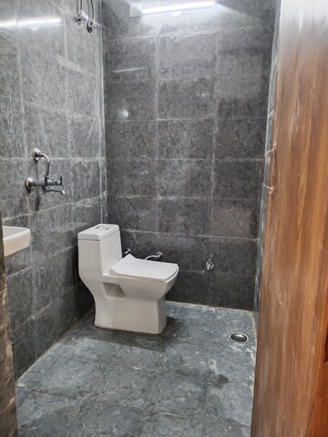 Attached Bathroom in 1 BHK Builder Floor at Sector 30 – for Rent