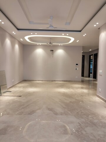 Room in 3 BHK Builder Floor at Ansal Sushant Lok I, Sector 43 – for Sale