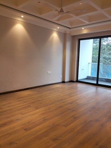 Room in 3 BHK Builder Floor at Ansal Sushant Lok I, Sector 43 – for Sale