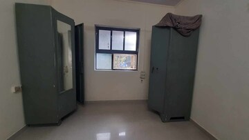 Room in 1 BHK Apartment at Navjyot CHS, Vakola – for Rent