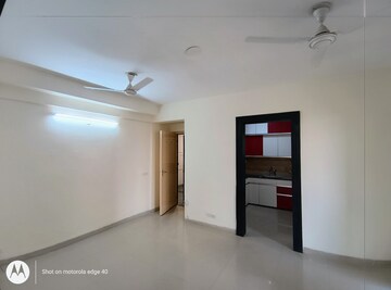 Room in 2 BHK Apartment at Jaypee Greens Kosmos, Sector 134 – for Rent