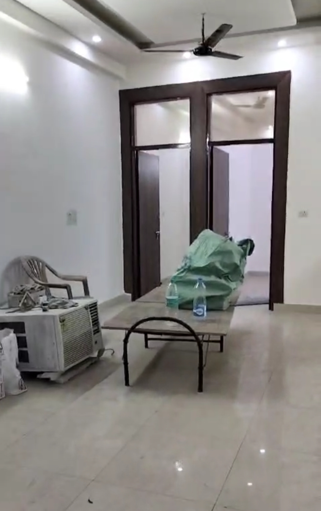 3 BHK + Servant Room,Study Room Builder Floor For Sale in Anand Vihar